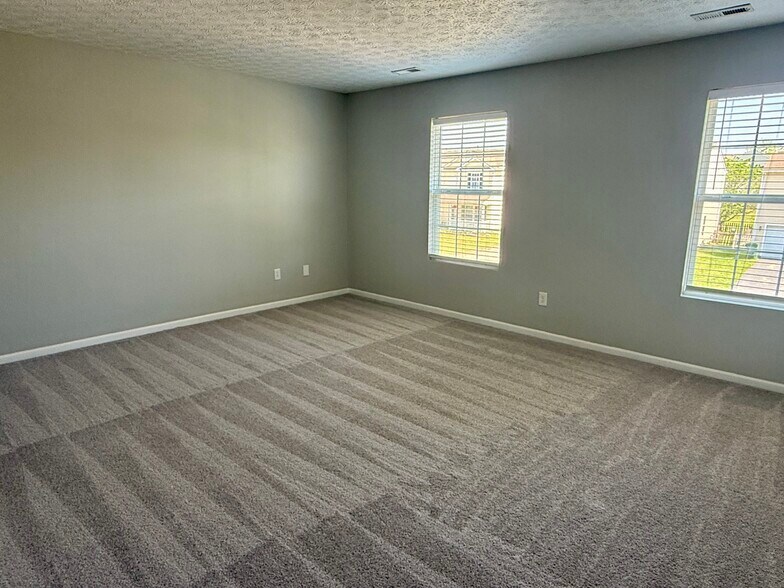 Building Photo - 4681 Grandover Dr