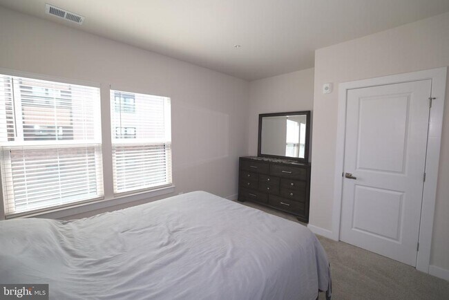 Building Photo - 21480 Mount Sterling Ter