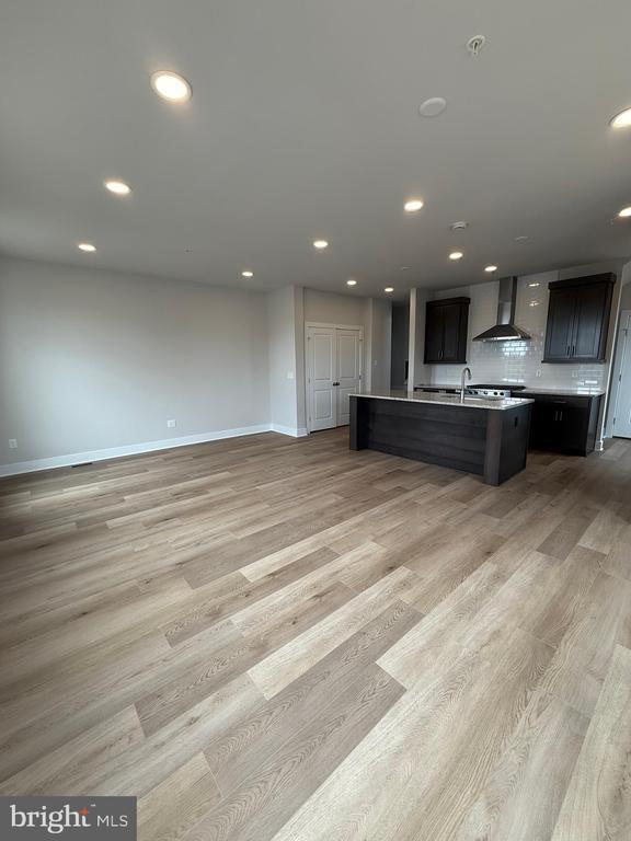 Building Photo - 3121 Overlook Dr