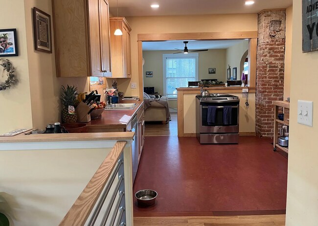 Building Photo - Refined North End Living: Historic 3-Bedroom Residence