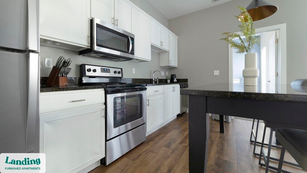 Building Photo - 41 E 9th Ave