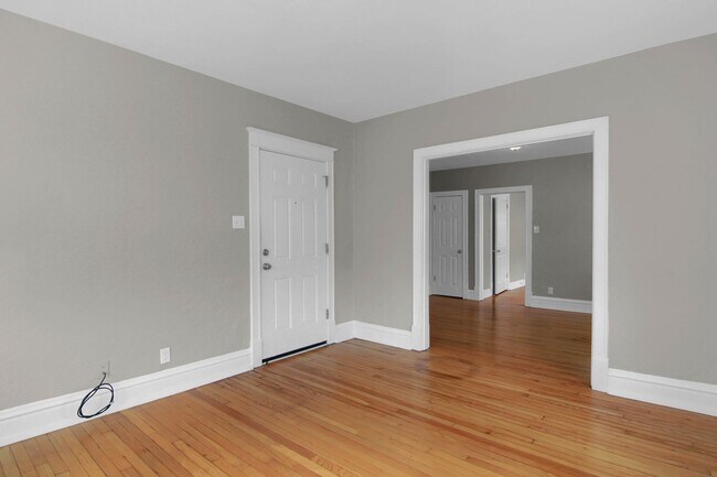 Building Photo - Incredible Super Studio