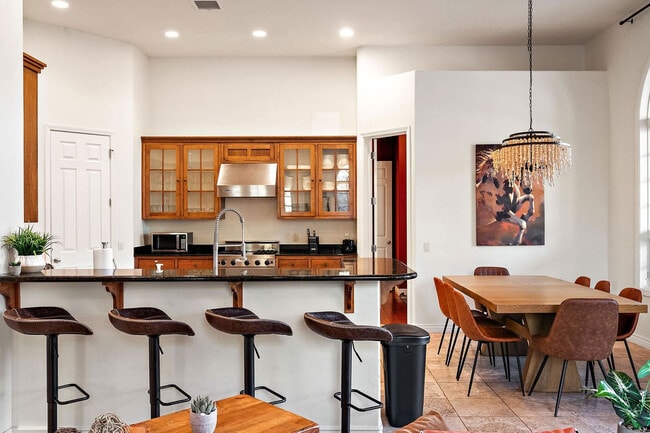 Building Photo - 36 W Dove Wing Dr