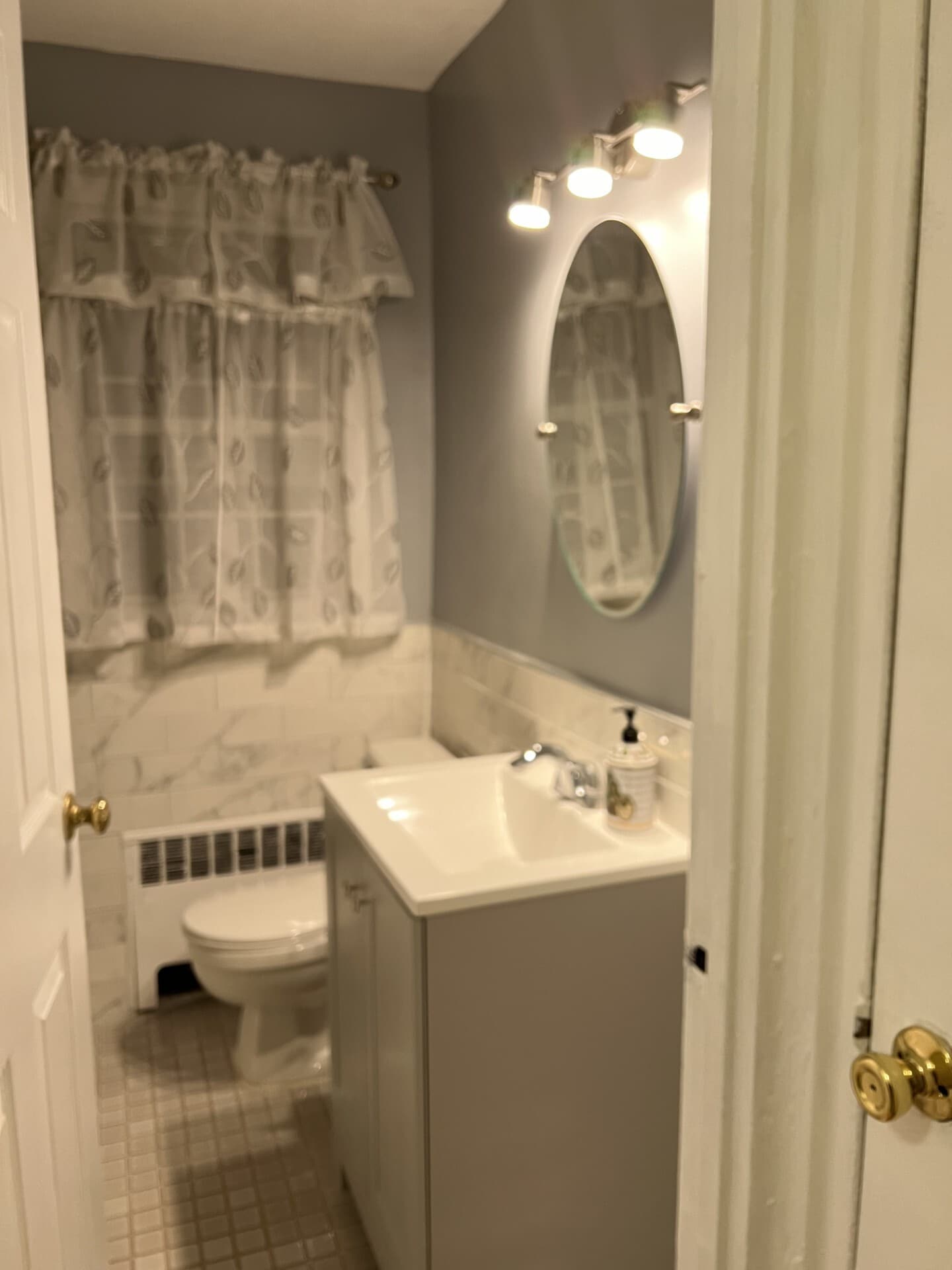 Building Photo - 800 N Broad St