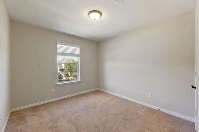 Building Photo - 16105 Travesia Way