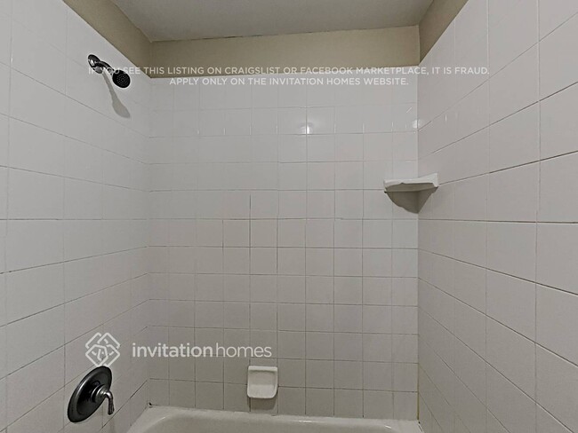 Building Photo - 134 Eastlake Landing