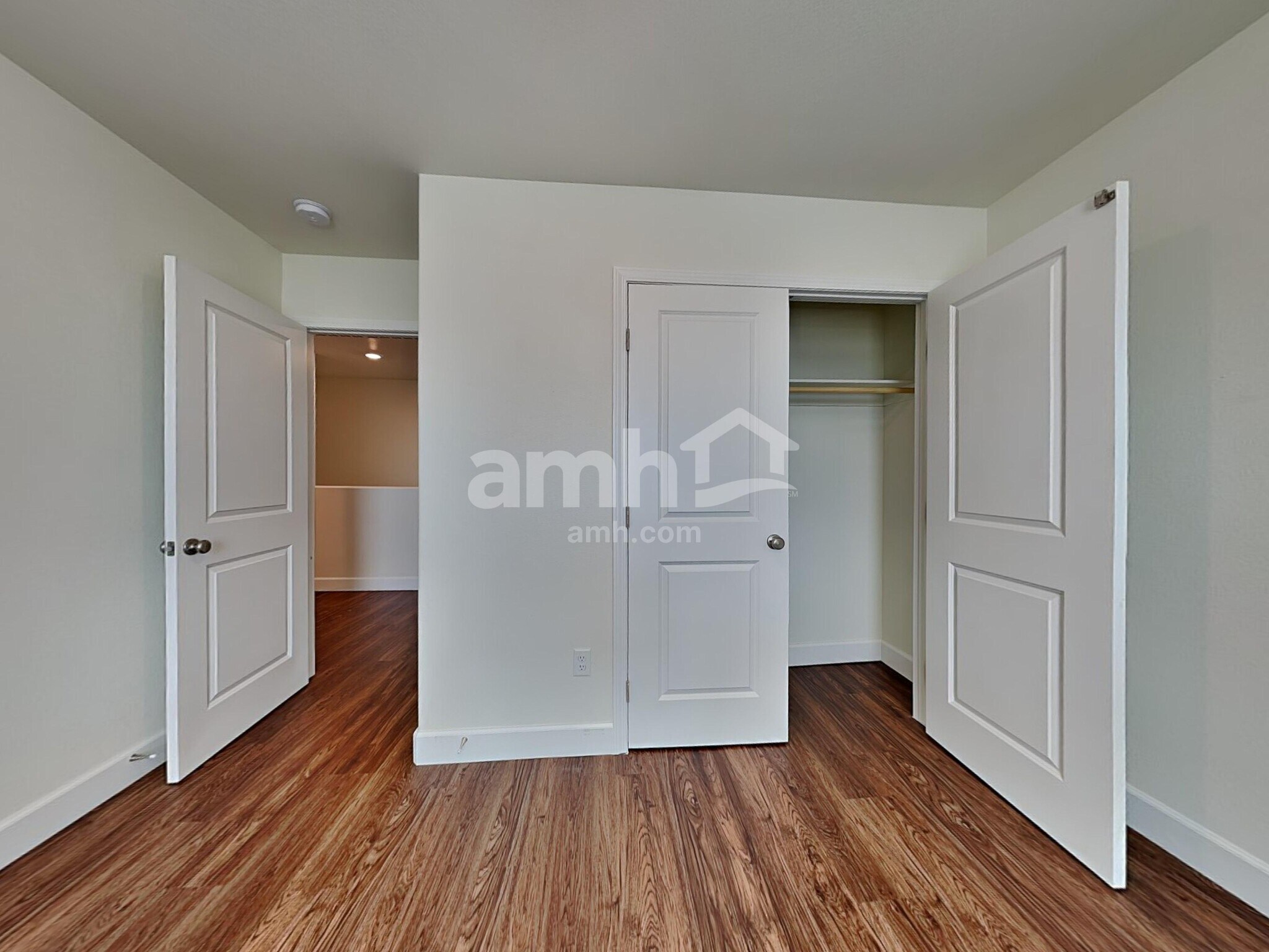 Building Photo - 1501 Garden Swing Ave