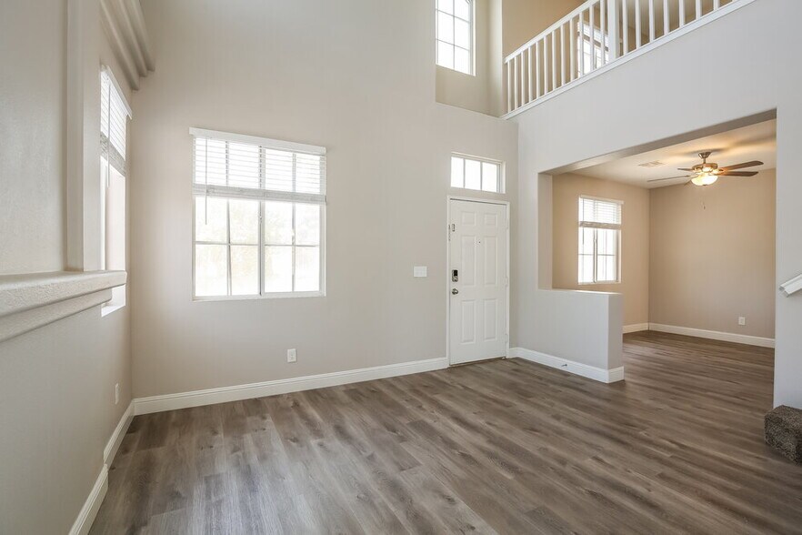 Building Photo - 5443 Goldenroot Ct