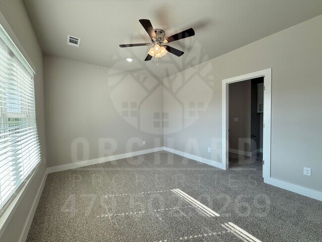 Building Photo - 2007 E Brookview Dr