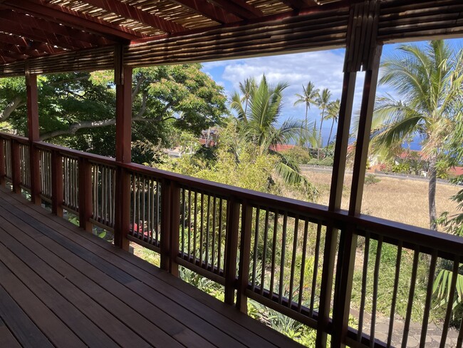 Building Photo - 825 Kumulani Dr