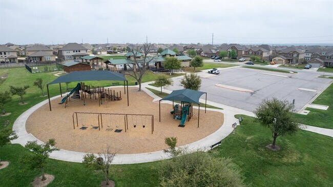 Building Photo - 8021 Arezzo Dr
