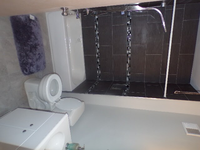 Building Photo - 1619 N 60th St