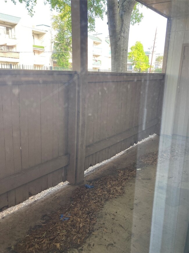 Building Photo - 8419 Hearth Dr