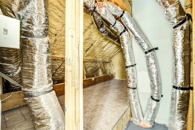 Building Photo - 5435 Baronet Dr