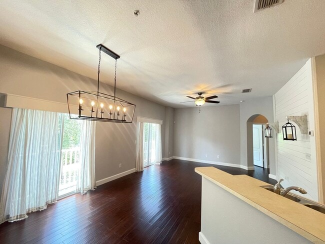 Building Photo - 10826 Eclipse Lily Way