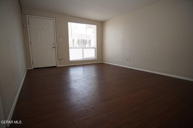 Building Photo - 114 Bauxite Ave