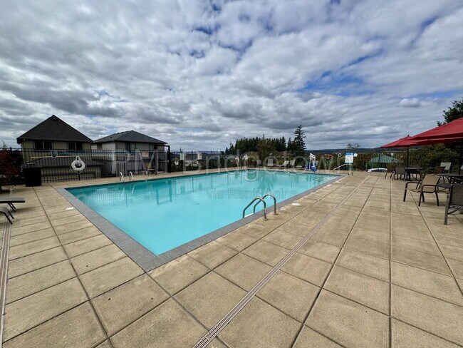 Building Photo - 14780 NW Hydrangea Ct