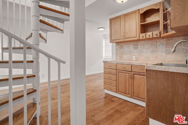 Building Photo - 25 Arcadia Ter