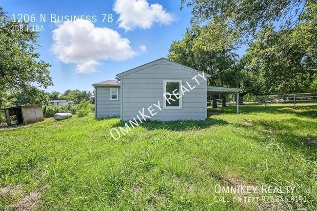 Building Photo - 1206 N Texas 78 Business