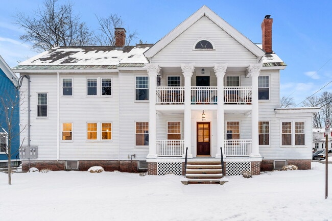 Building Photo - 200 Prospect St