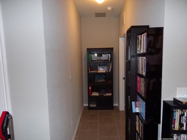 Building Photo - 10506 Castello Cyn