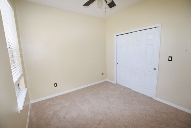 Building Photo - 8168 Boat Hook Loop