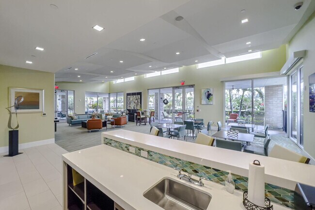 Building Photo - 7089 Edison Pl