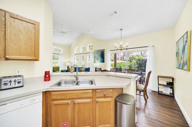 Building Photo - 2780 Sun Key Pl