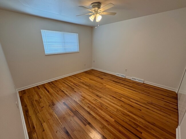 Building Photo - 1437 Beech Ct