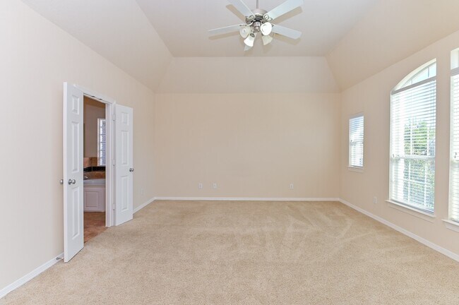 Building Photo - 1126 Sopris Dr