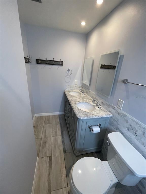 Building Photo - 6108 11th Ave W