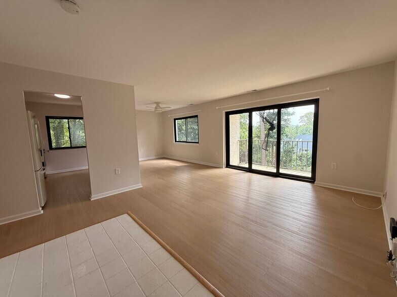 Building Photo - 613 Oakland Hills Ct