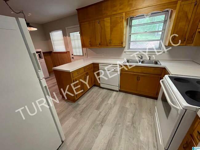 Building Photo - 444 Harden Rd