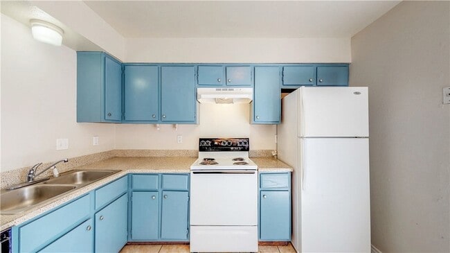 Building Photo - 2912 Prairie Flower Cir