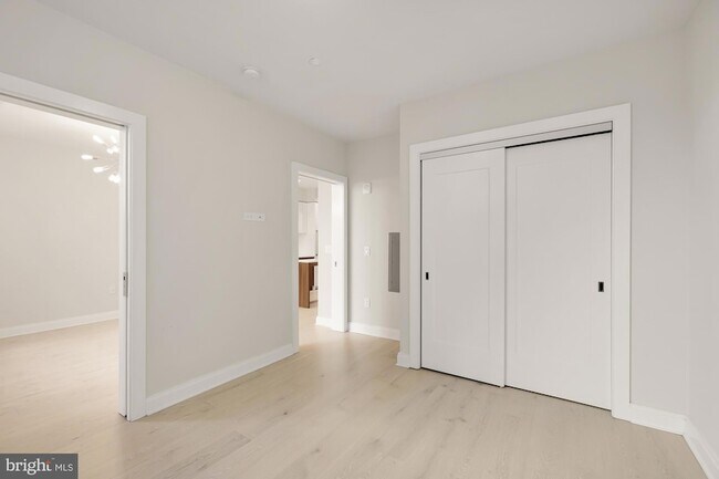 Building Photo - 1427 Rhode Island Ave NW