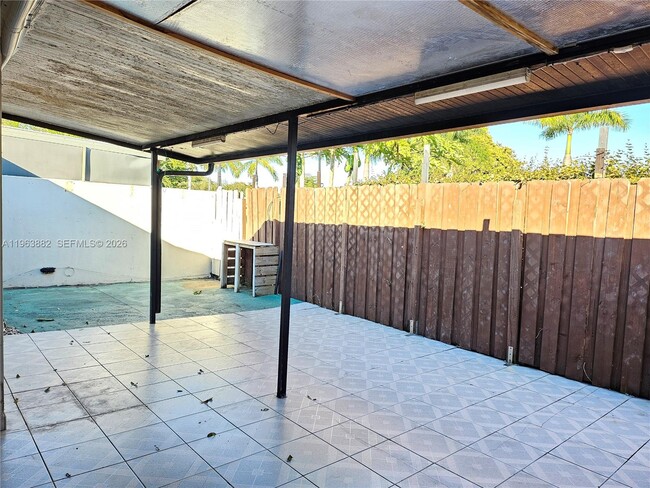 Building Photo - 4907 SW 137th Ct