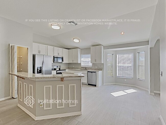 Building Photo - 1831 Greystone Heights Dr