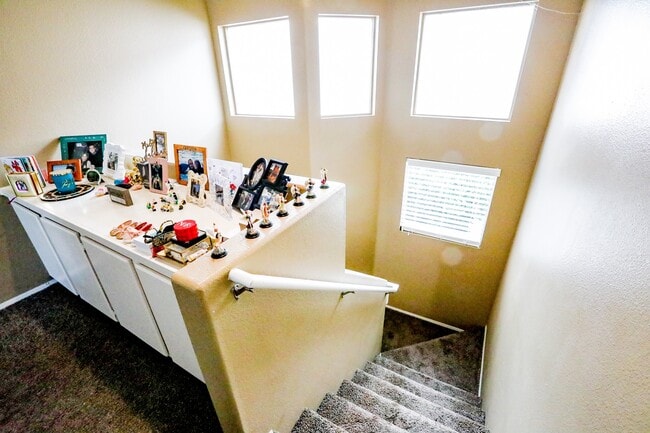 Building Photo - 401 Sanibelle Cir