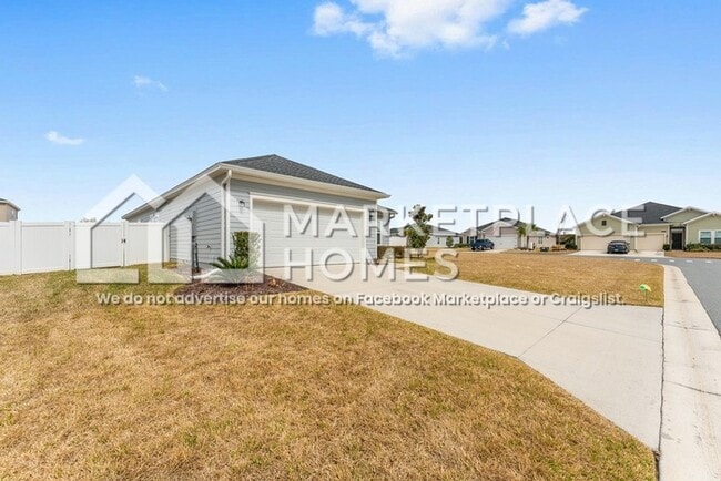 Building Photo - 5621 SW 90th Ln