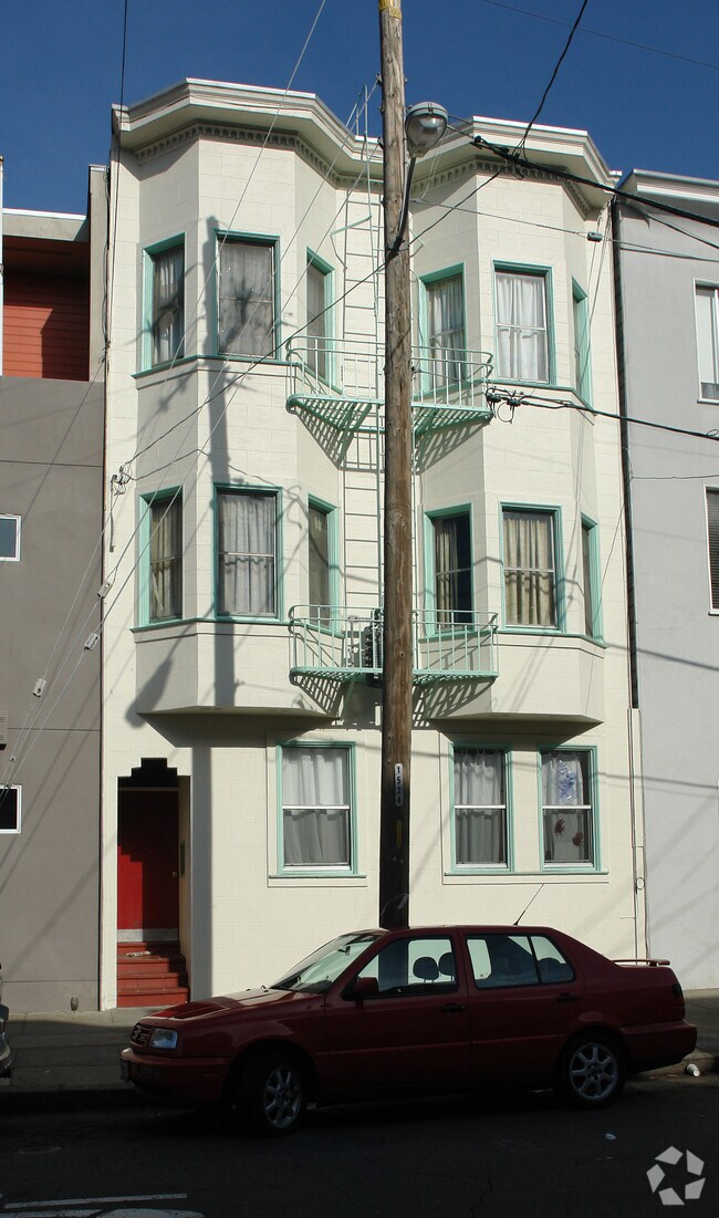 Primary Photo - 490 Francisco St