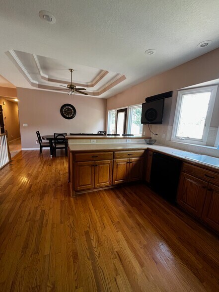 Building Photo - 1305 Easton Ct