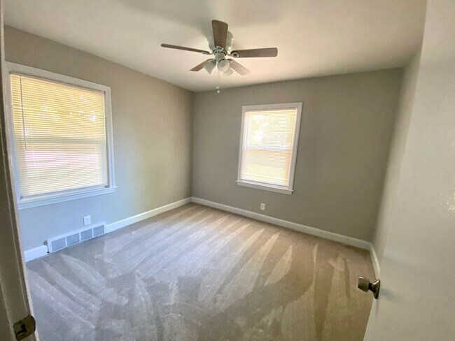 Building Photo - 4118 Browns Ln