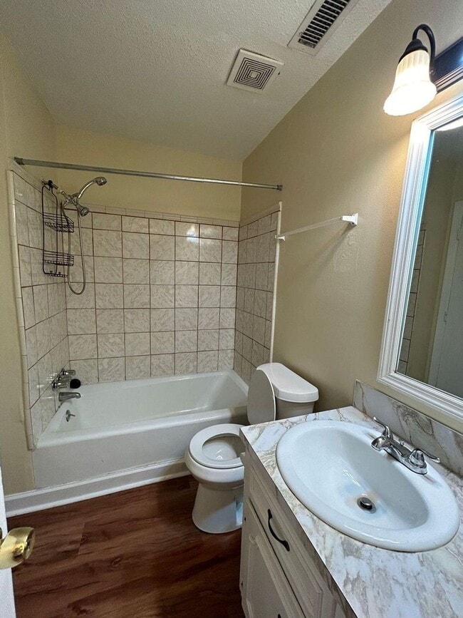 Building Photo - Available Now 3Br Townhome Ashely Villas