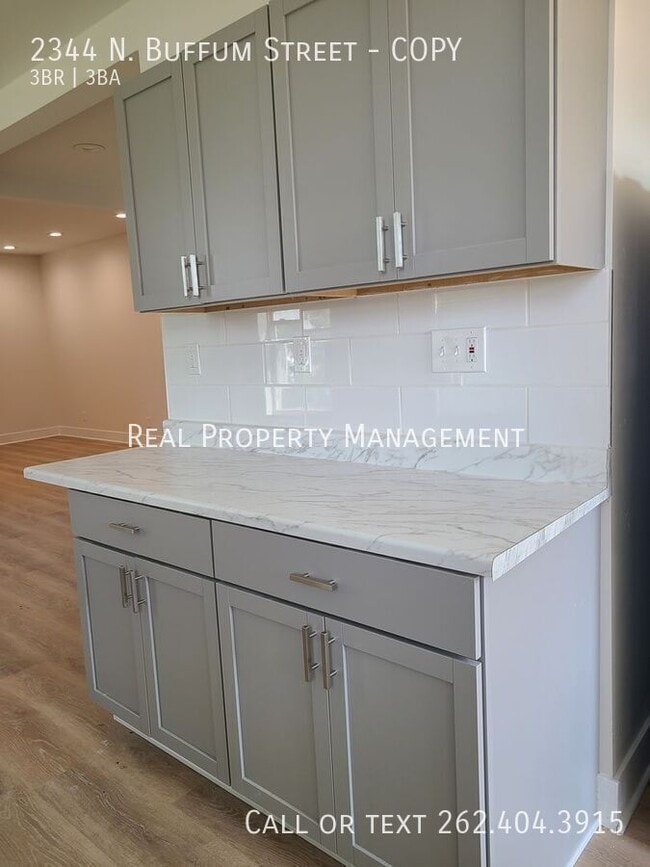 Building Photo - 2344 N Buffum St