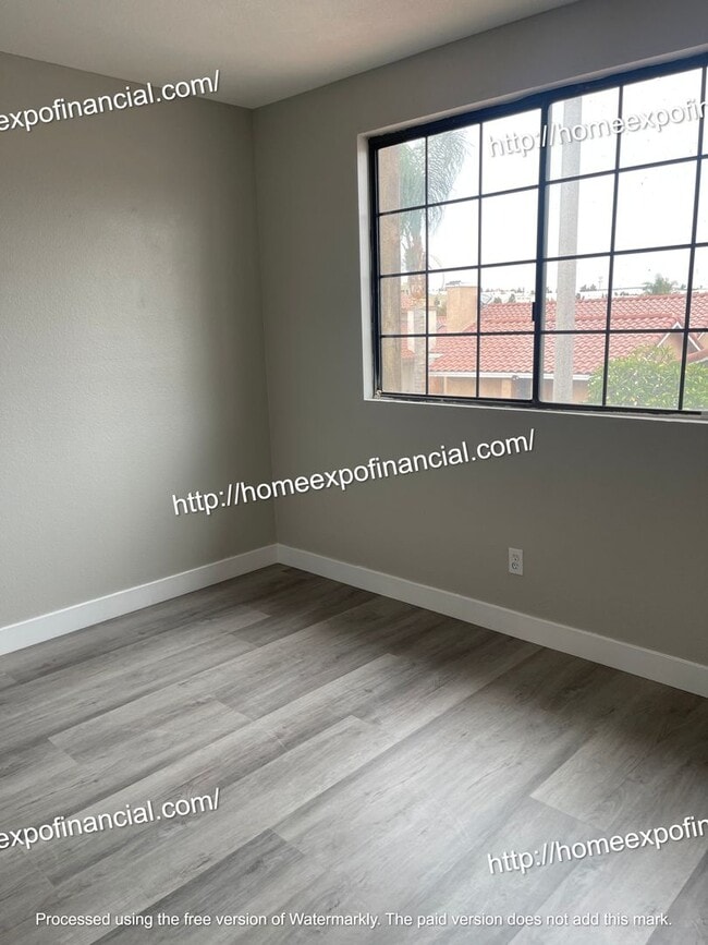 Building Photo - 186 Breezewood St