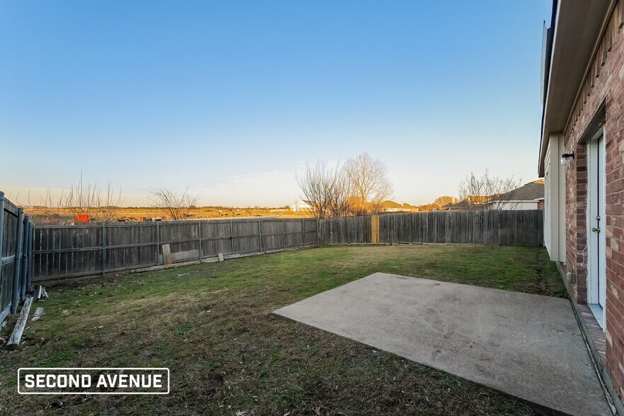 Building Photo - 204 Freedom Trl