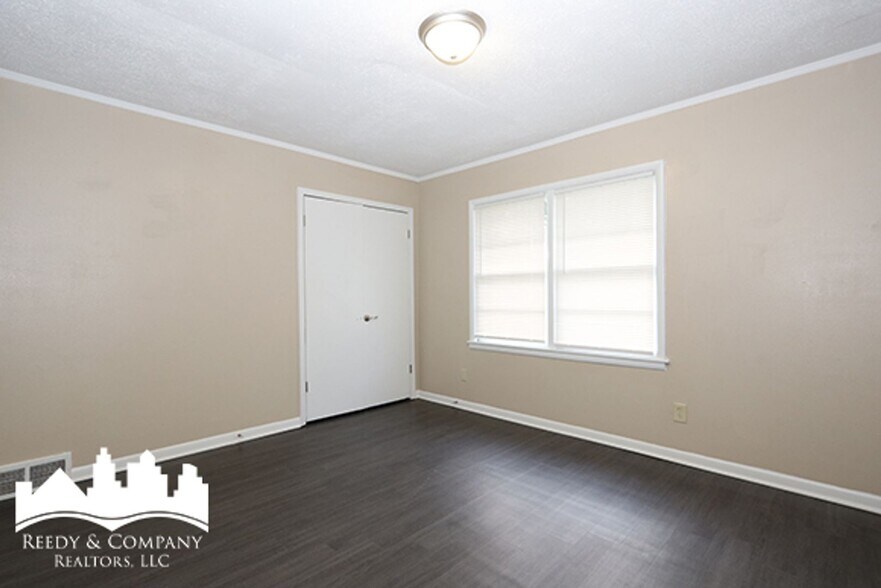 Building Photo - 4057 Faronia Dr