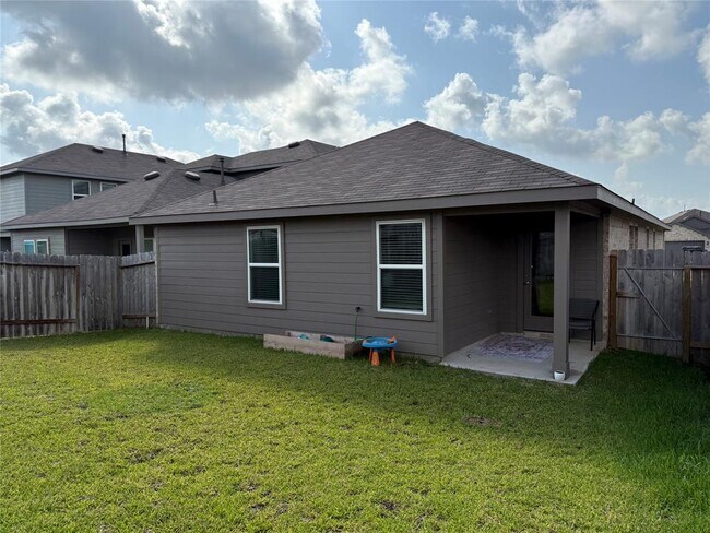 Building Photo - 5223 Creekstone Rise Ln