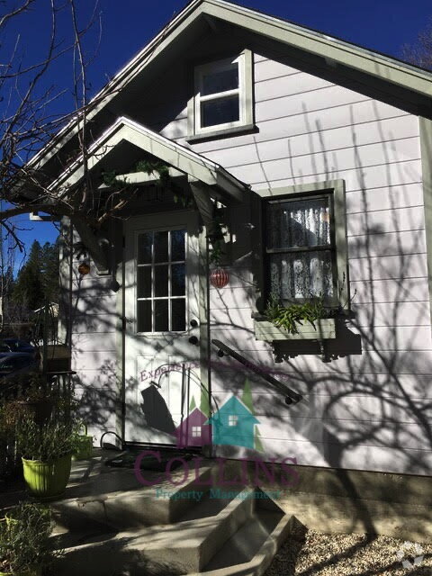 Building Photo - Studio close to downtown Grass Valley