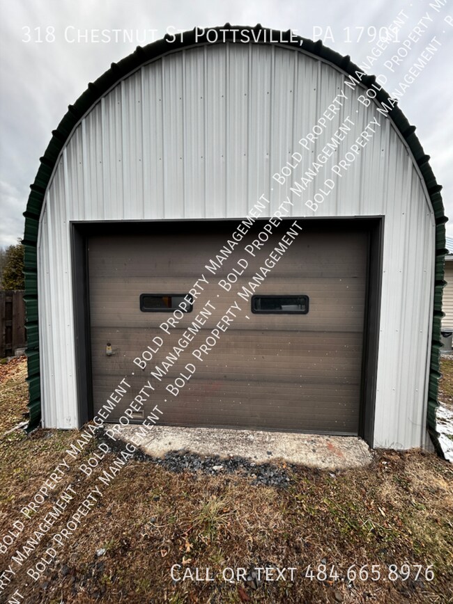 Building Photo - 318 Chestnut St